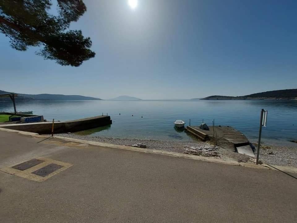 Seaside Dunka Apartment Martinšćica Exteriör bild